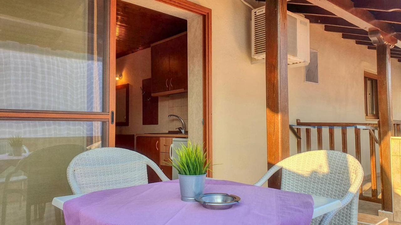 Rodon Garden Centre Otel Sarti Dış mekan fotoğraf