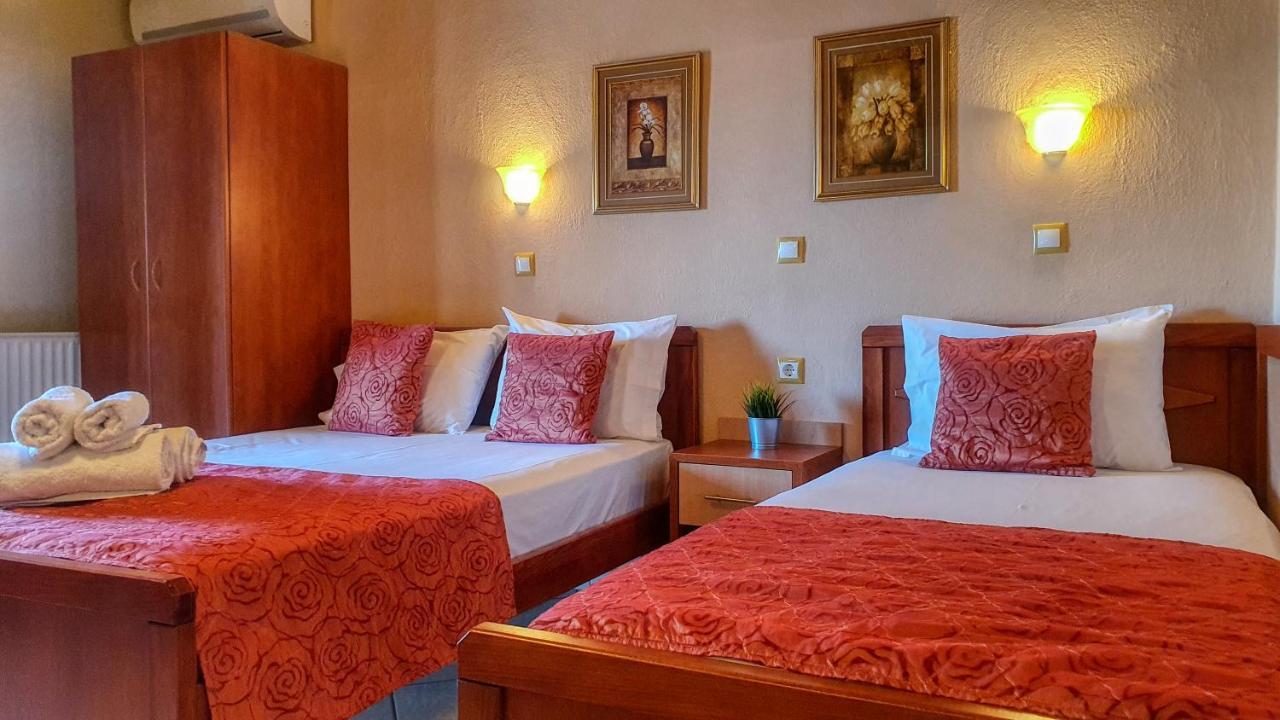 Rodon Garden Centre Otel Sarti Dış mekan fotoğraf